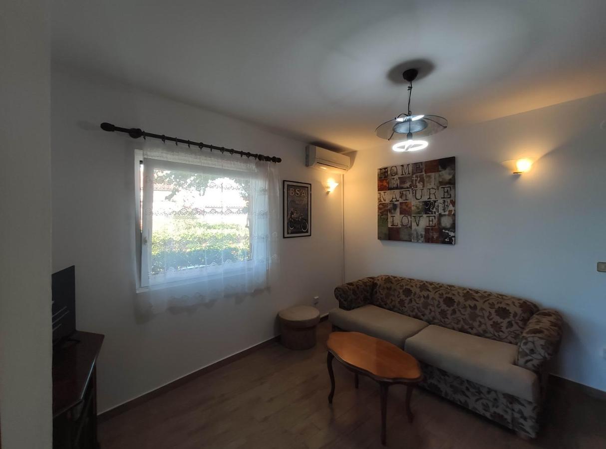 Cute Corner Apartment Koper Exterior photo